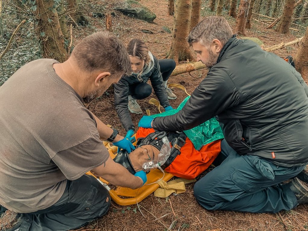 Bleed control training using a trauma manikin (placeholder)